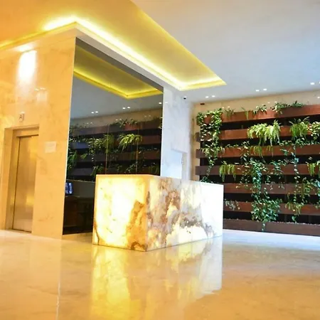 Διαμέρισμα Private And Luxurious Τίρανα
